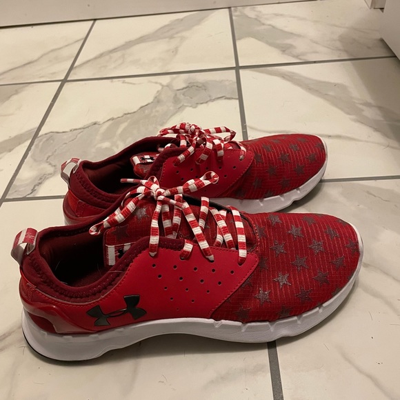 Mens under armour shoes - Picture 2 of 4